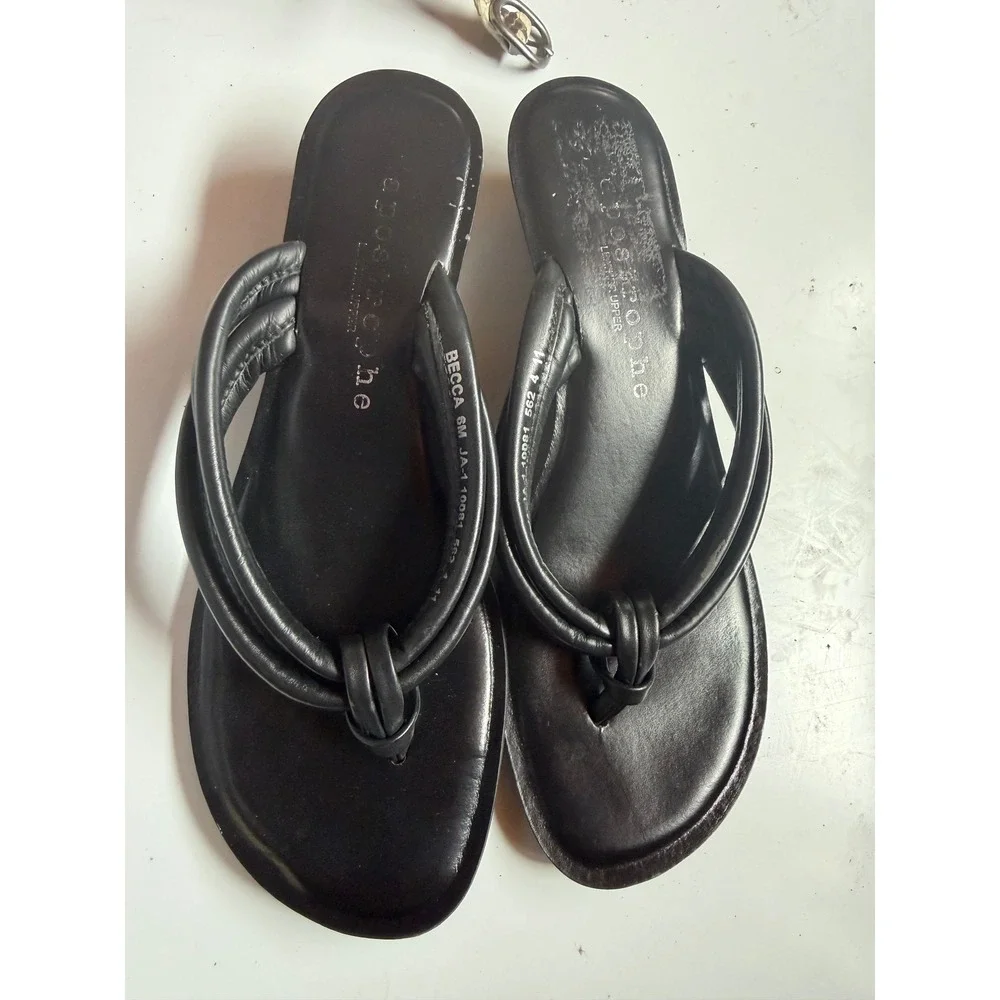 APOSTROPHE Becca Black Leather Wedge Sandals Padded Thong Slides Mens 6M Brazil